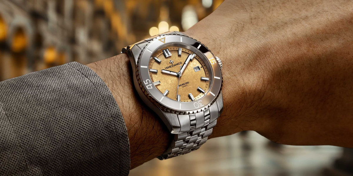 Venezianico Nereide Aureo am Handgelenk, italienische Taucheruhr