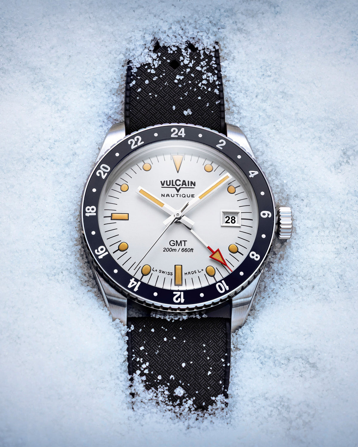 Vulcain Skindiver GMT - White Luminova Beige 680174A57.BHM286
