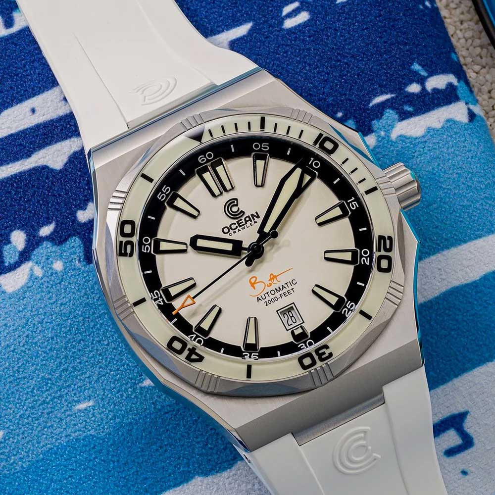 Ocean Crawler Bolt - LumeWave Edition - White