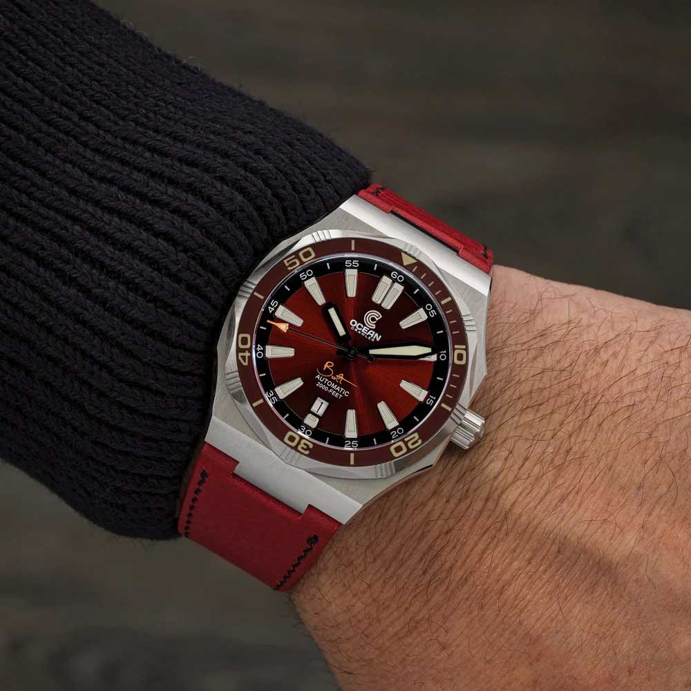 Ocean Crawler Bolt - Red