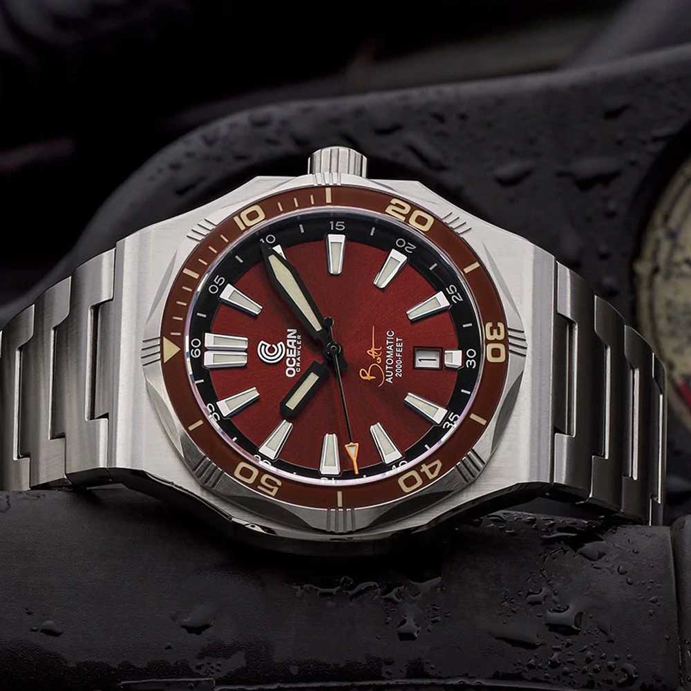 Ocean Crawler Bolt - Red