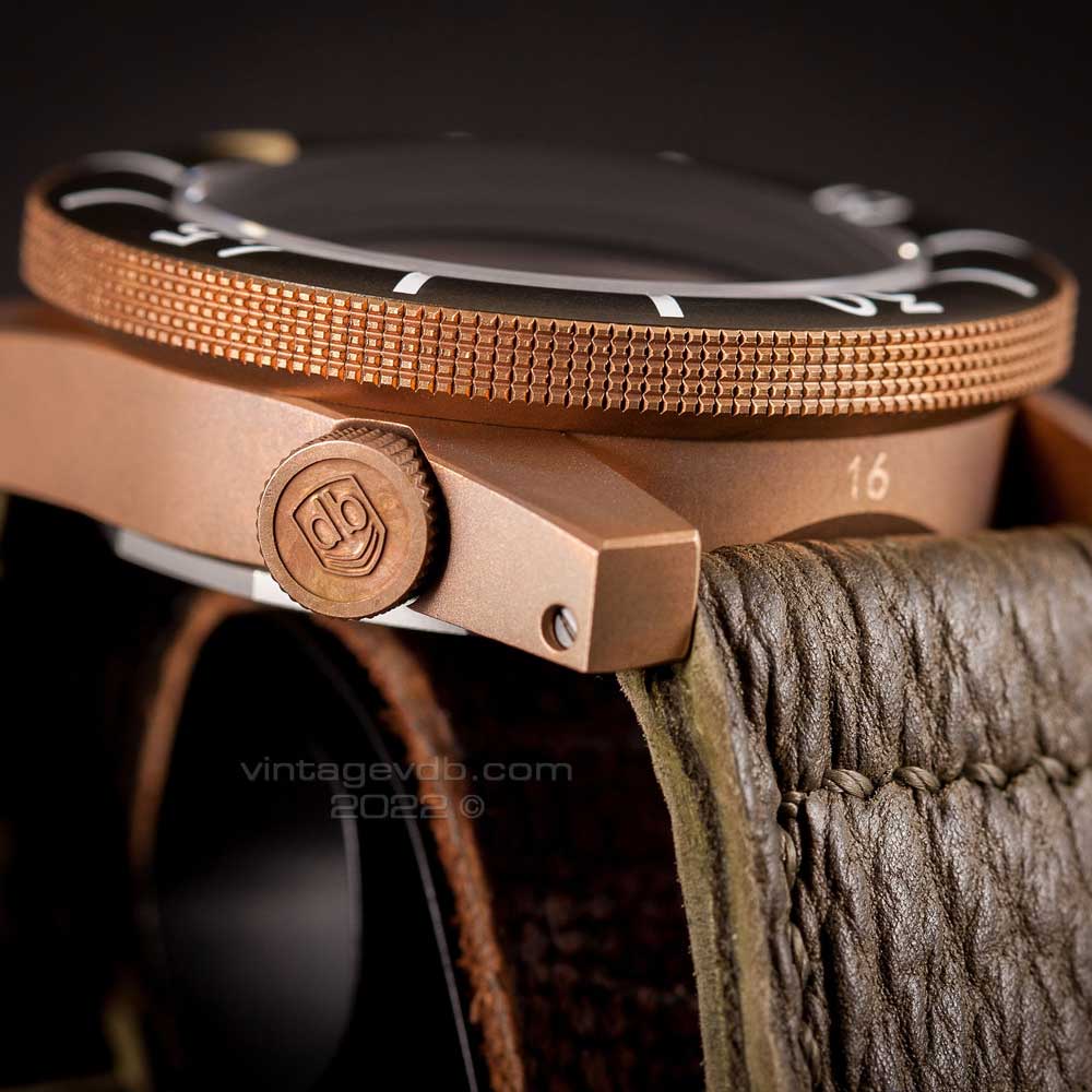 Vintage VDB D22 Bronze