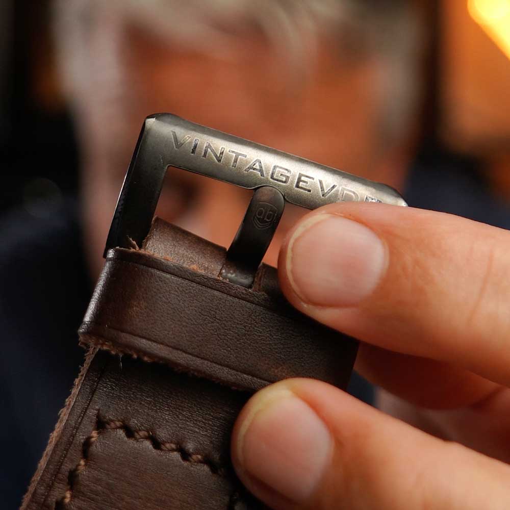 Vintage VDB E23 Historical Black Taucheruhr