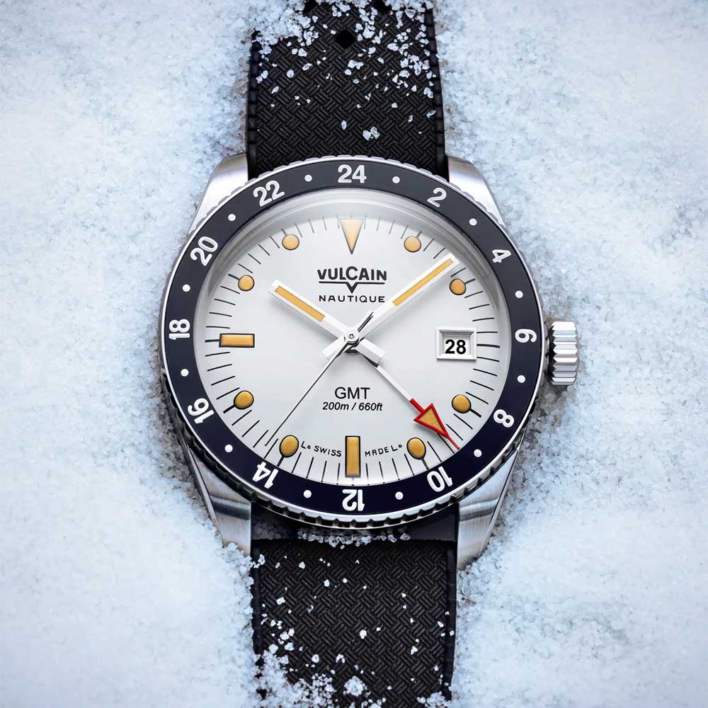 Vulcain Skindiver GMT - White Luminova Beige 680174A57.BHM286