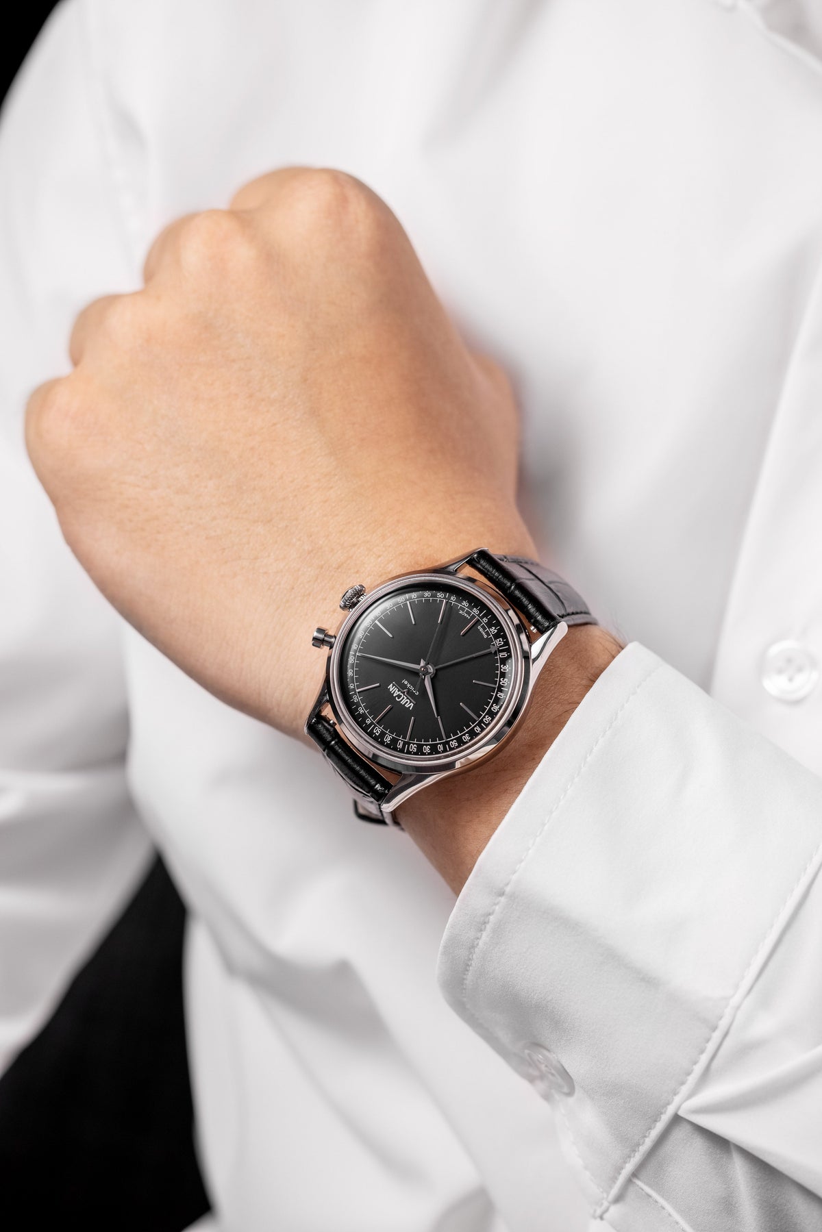 VULCAIN Cricket President 39 mm - Black