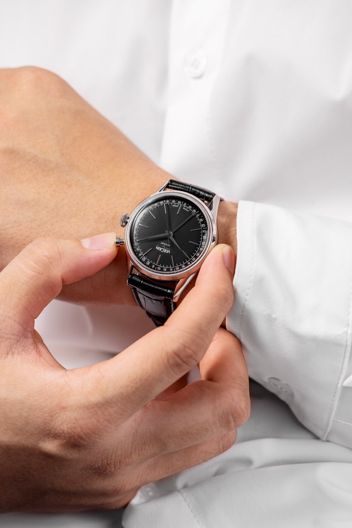 VULCAIN Cricket President 36 mm - Black