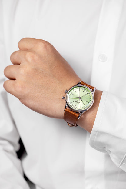 VULCAIN Cricket President 36 mm - Pistachio Green