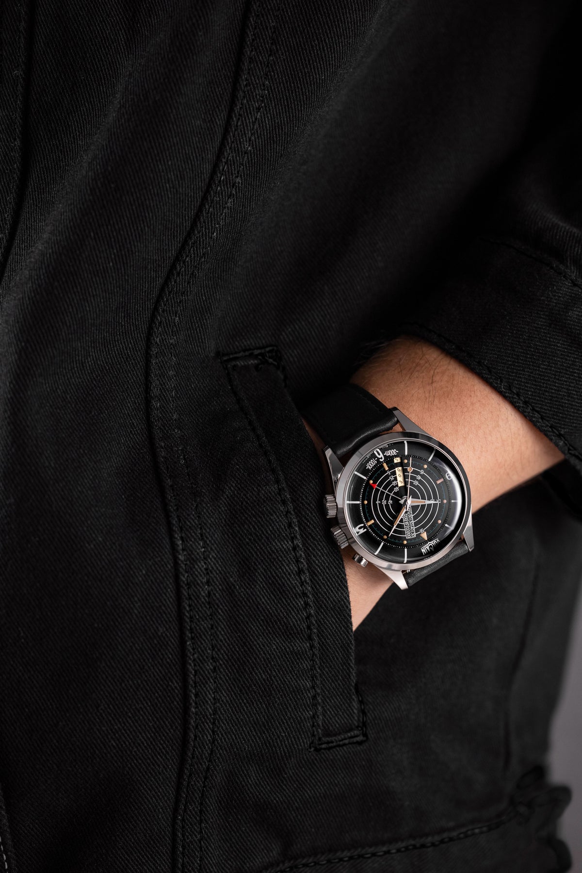 VULCAIN Nautical Heritage - Black Beige Patina