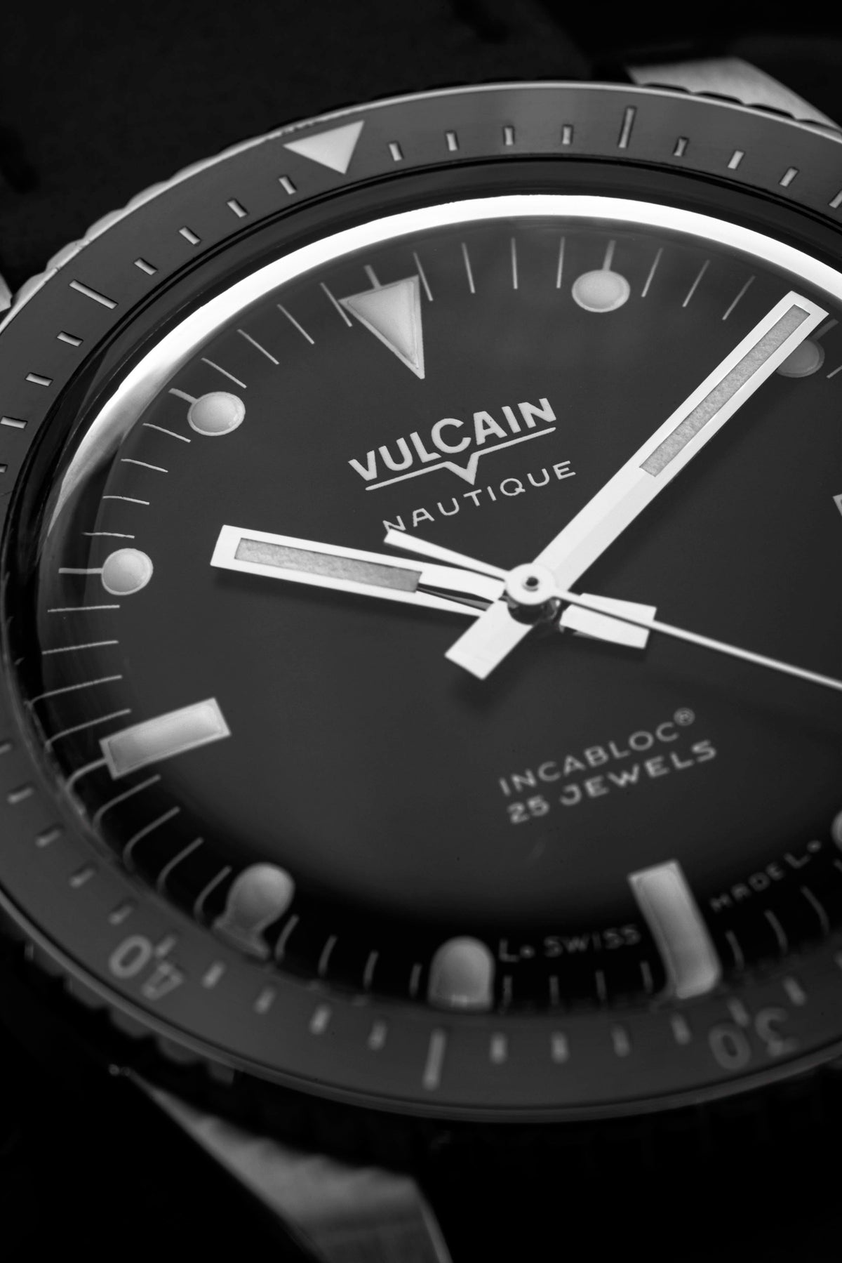 VULCAIN Skindiver Nautique - Black with White Lum