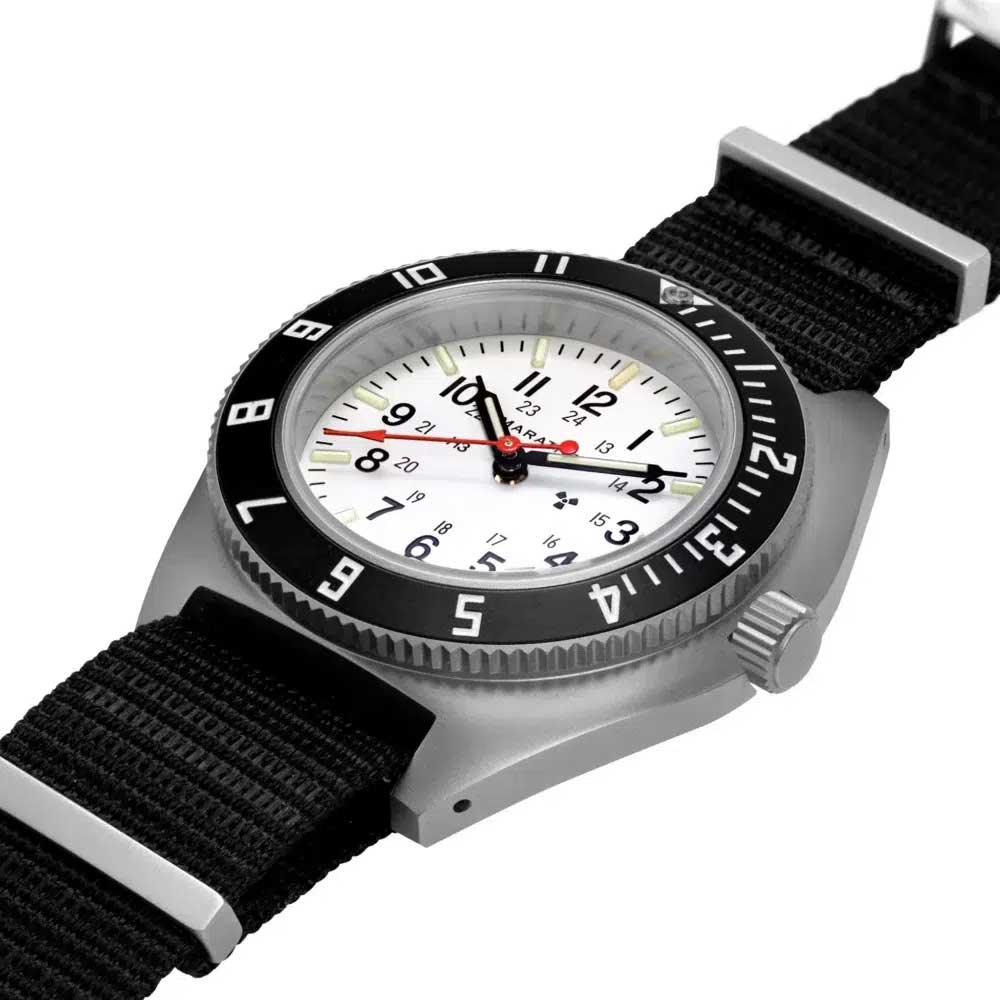 MARATHON SSNAV Arctic Steel Navigator Quarz – White Dial With Date – WW194013SS