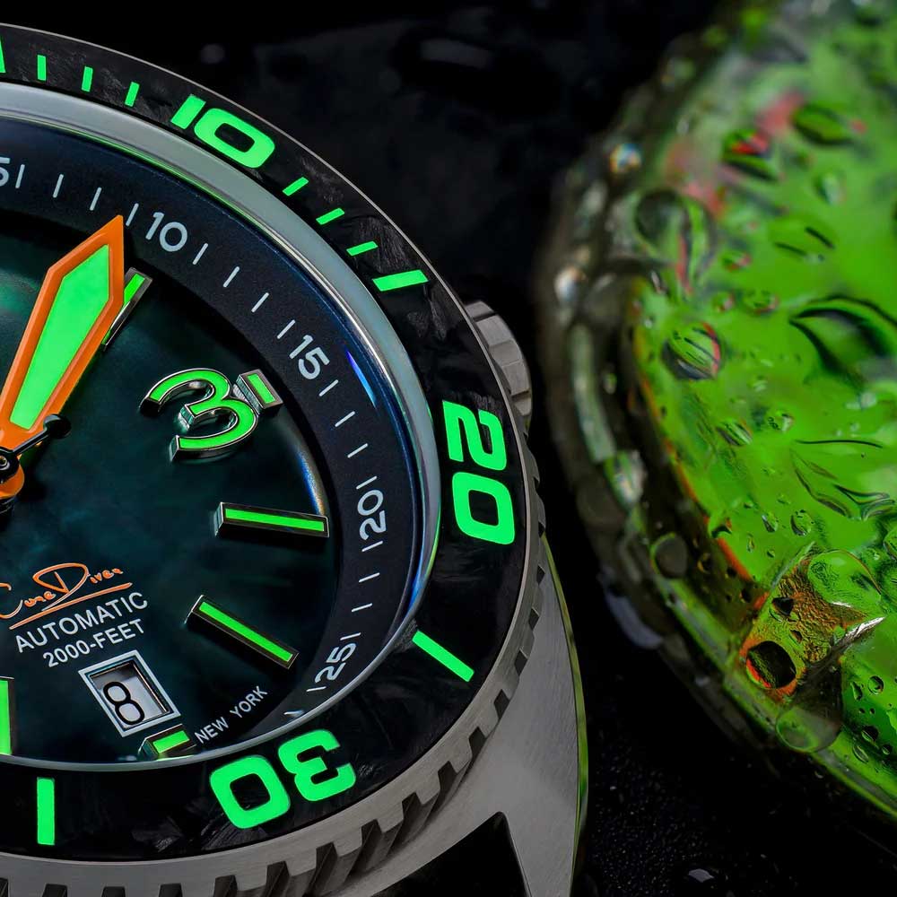 Ocean Crawler Core Diver - Black Mother of Pearl - Carbon Fiber Bezel