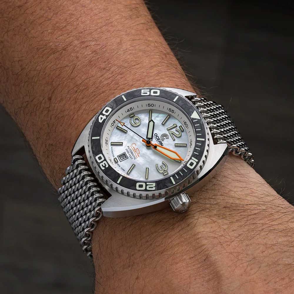 Ocean Crawler Core Diver - White Mother of Pearl - Carbon Fiber Bezel