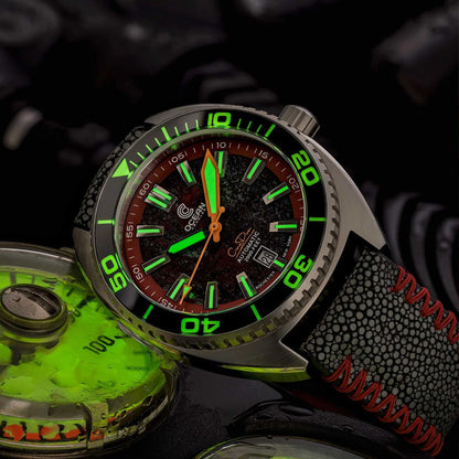 Ocean Crawler Core Diver - Edición Rubellite - Incluye 2 correas - Edición limitada 50