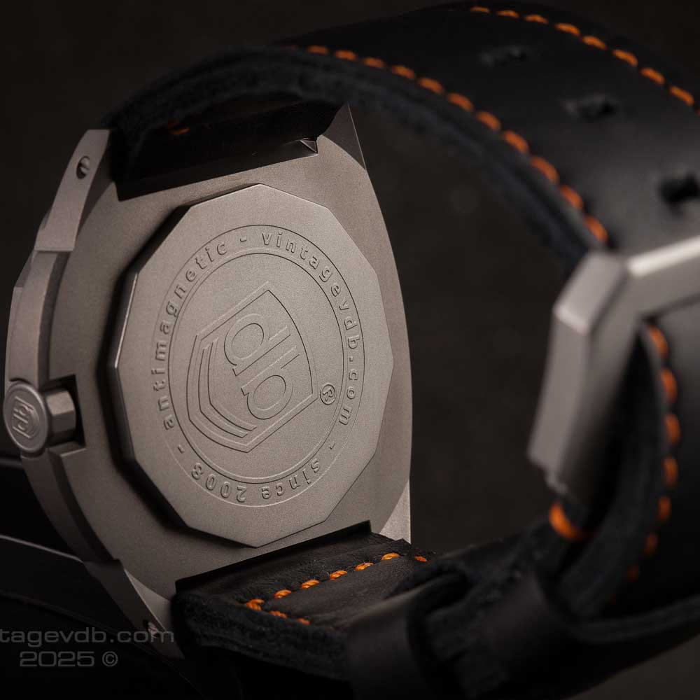 VDB G25 SE TITANIUM ORANGE DIAL
