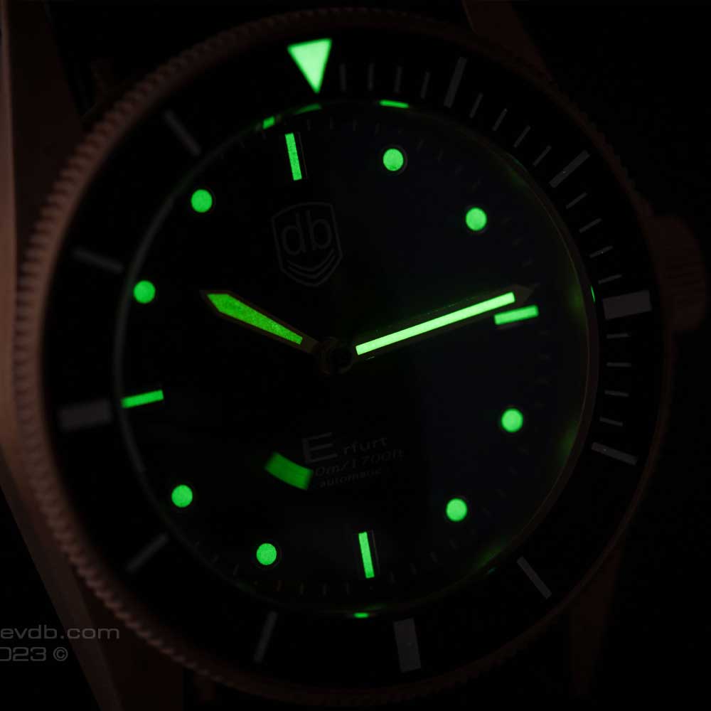 Vintage VDB E23 Bronze