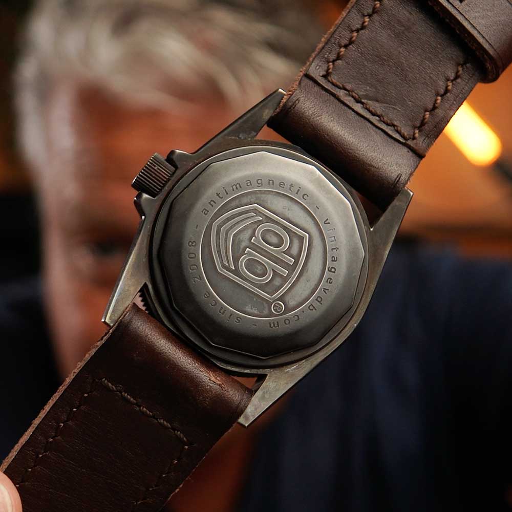 Vintage VDB E23 Historical Black Taucheruhr