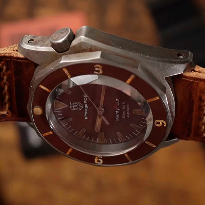 Vintage VDB F24 Brown Historical Limited 2/2 Fotouhr