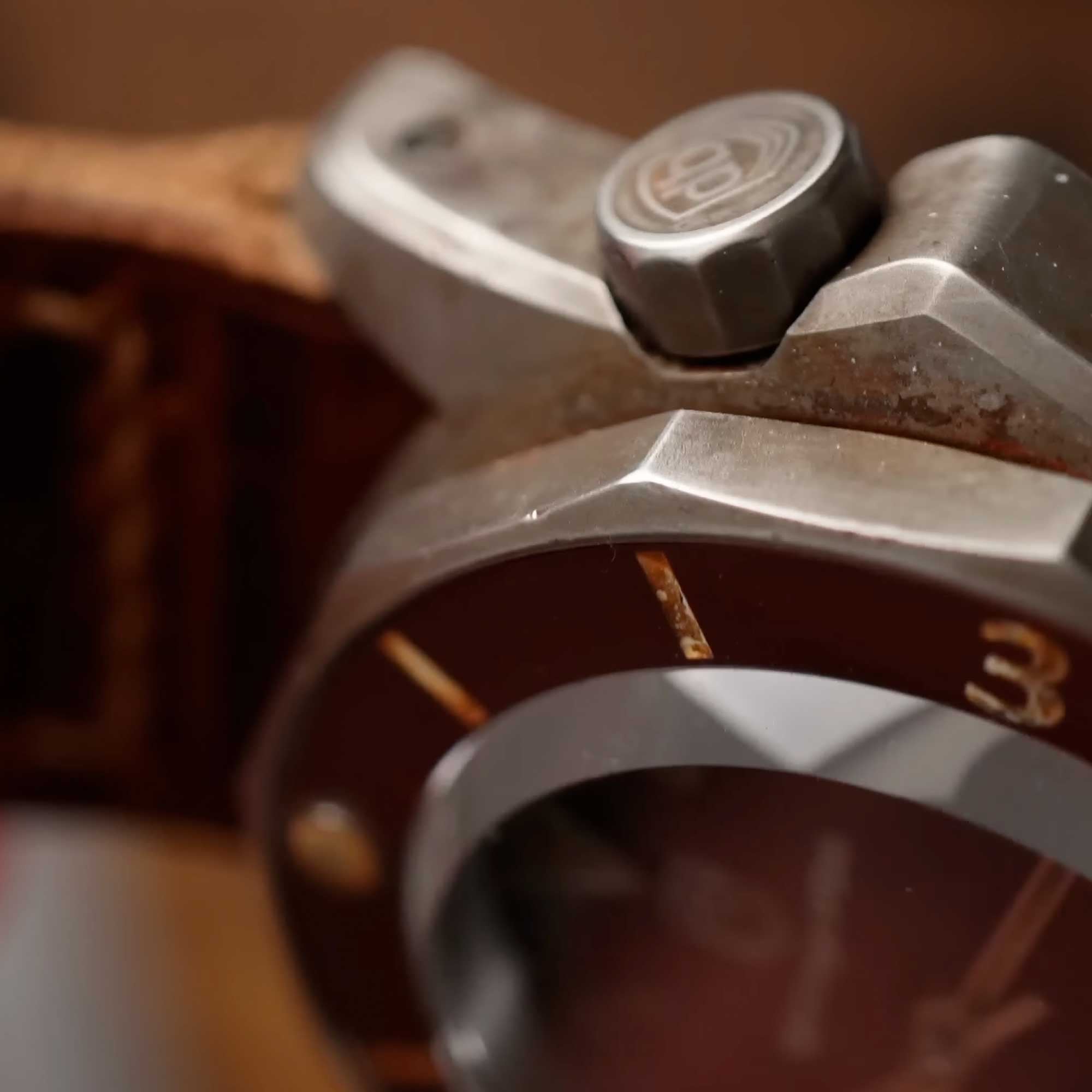 Vintage VDB F24 Brown Historical Limited 2/2 Fotouhr