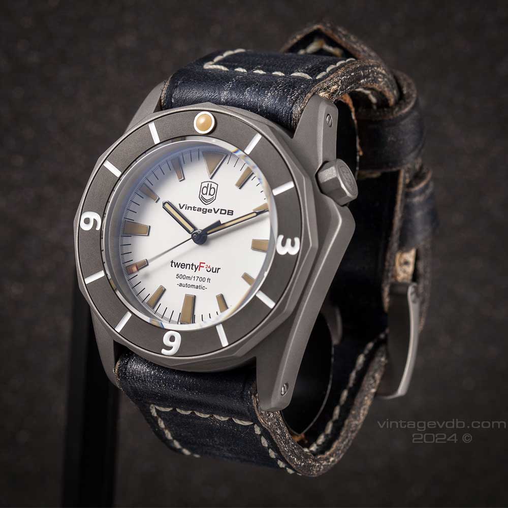 Vintage VDB F24 Titanium White