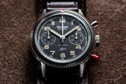 Mattschwarzes Zifferblatt der Hanhart 417 ES Steve McQueen Limited Edition No. 1 mit Unterschrift von Steve McQueen