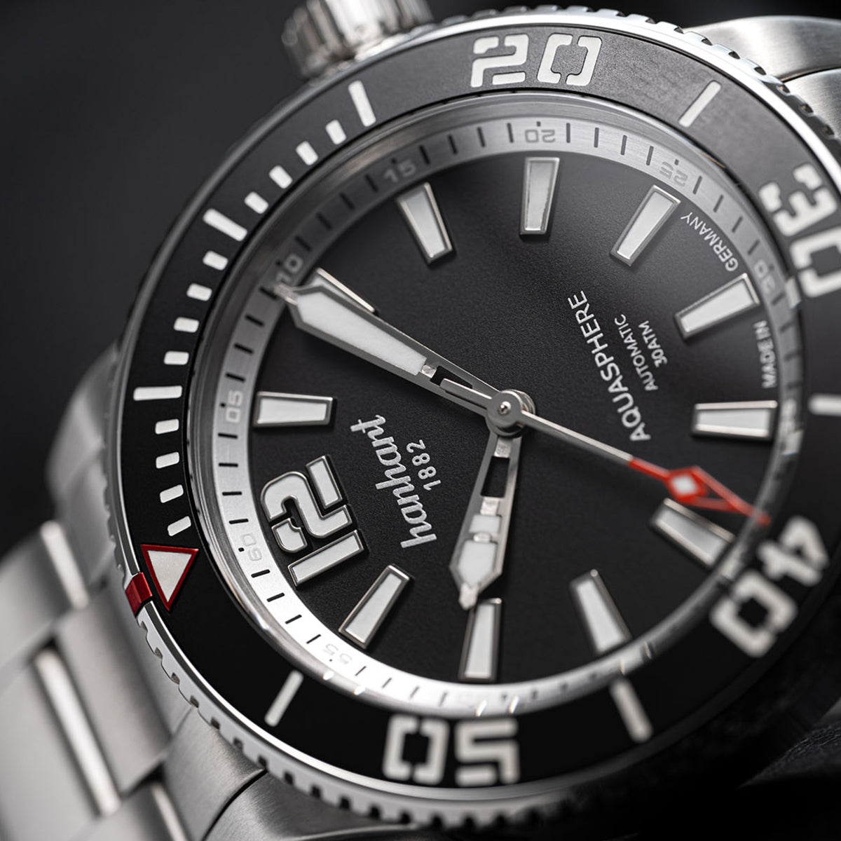 Hanhart AQUASPHERE Matte Black, 42mm, Stimmungsbild