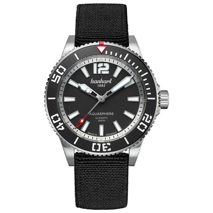 Hanhart AQUASPHERE Matte Black, 42mm am schwarzen Textilband, Frontalansicht