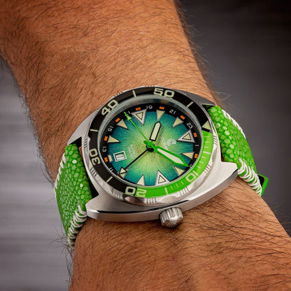 Ocean Crawler Core Diver GMT V3 - Green/Green: Die ultimative Taucheruhr