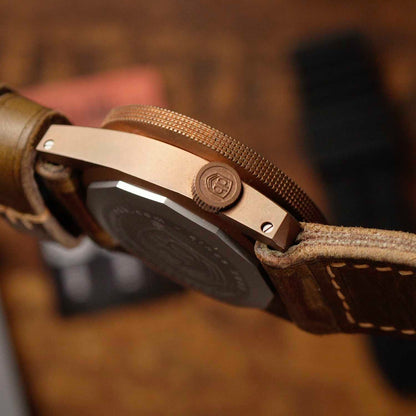 Vintage VDB D22 Pepsi GMT Bronze Fotouhr