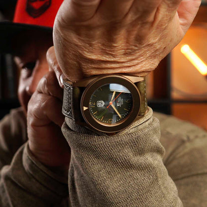 Vintage VDB E23 Special Bronze Fotouhr